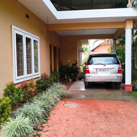 Holidayincoorg Orchid Villa Madikeri Buitenkant foto